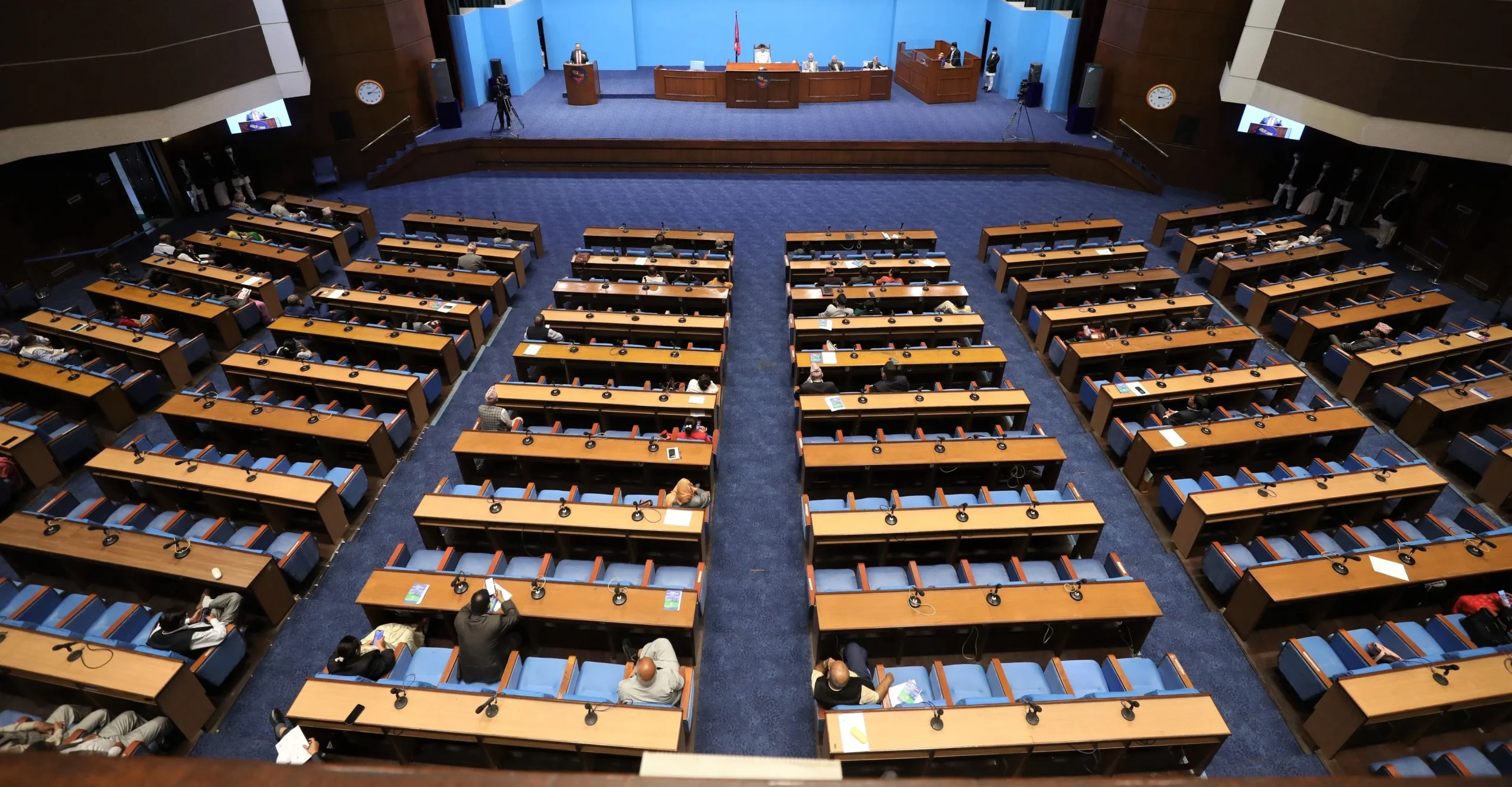 प्रतिनिधिसभा बैठक बस्दै